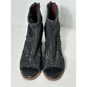 FREEBIRD Black Leather Woven Strappy Boots Sz 8 Back Zip‎ Designer Whimsy Goth
